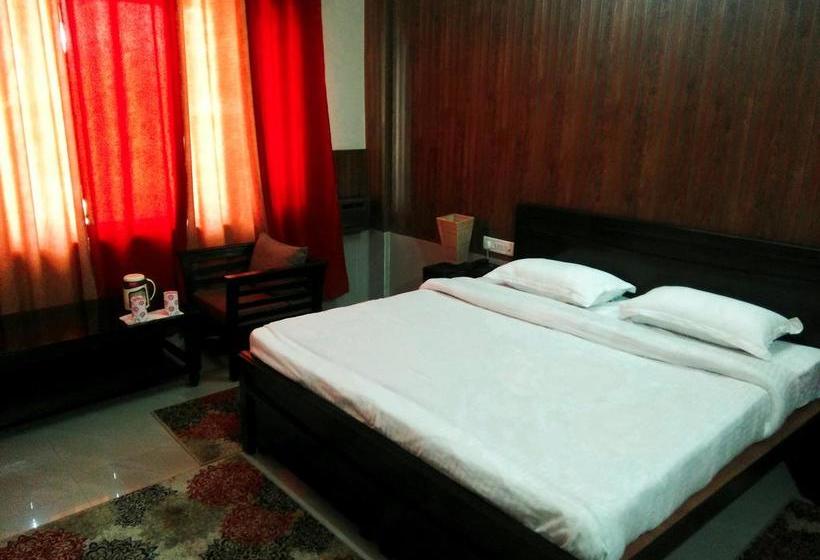 The Shikargah Hotel And Restaurant 17