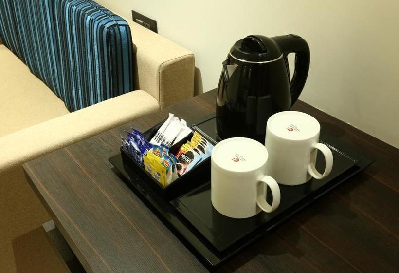 Centrum Hotel By Brijwasi 3