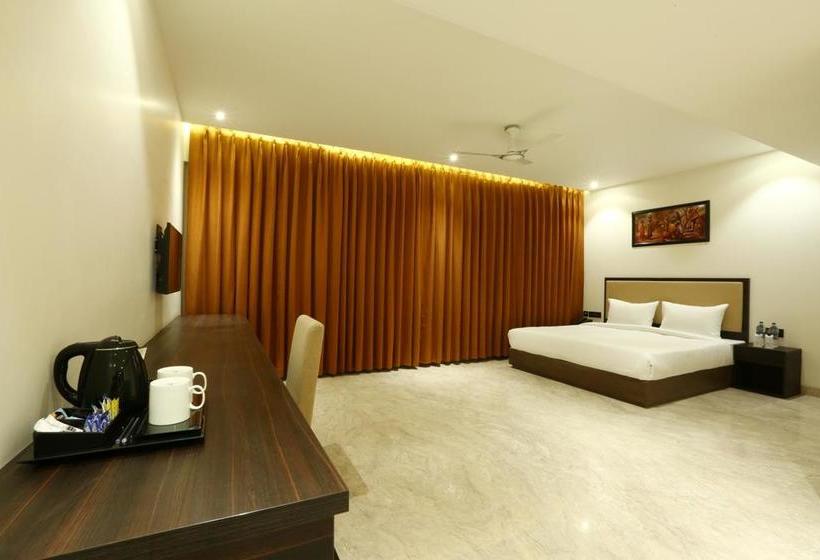 Centrum Hotel By Brijwasi 6