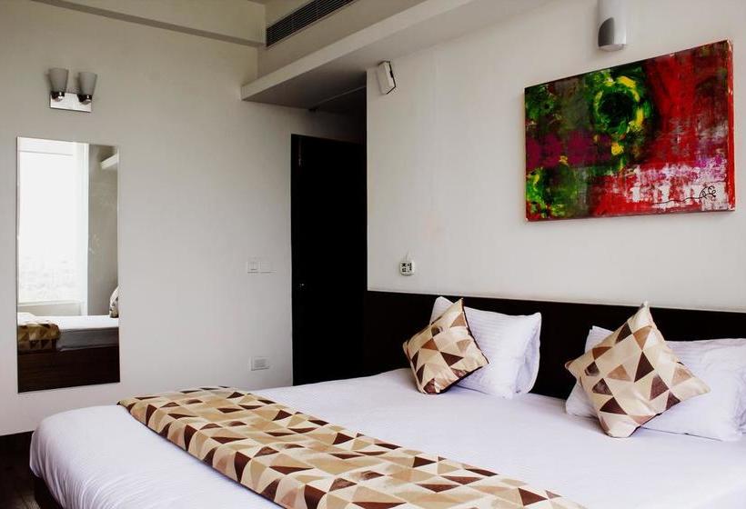 Fabhotel Cosiana Noida