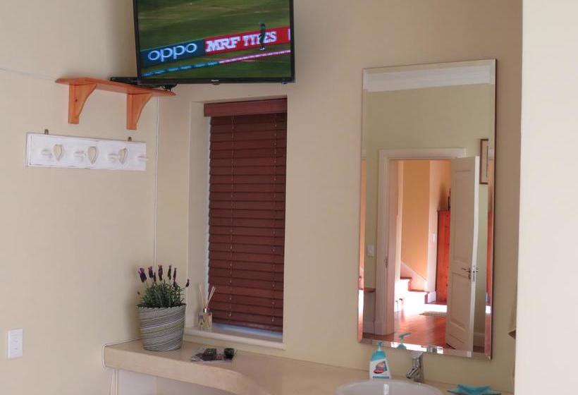 Bed and Breakfast Makarios On The River 3