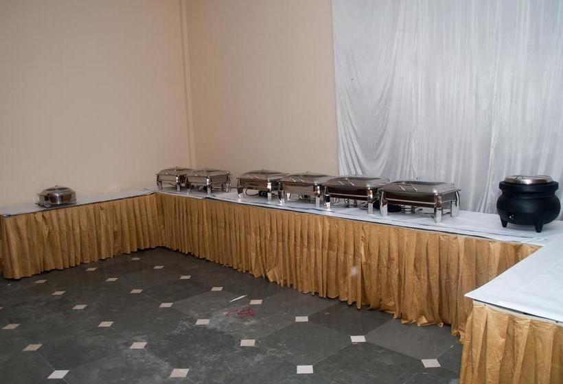 Hotel Awadh Palace 1