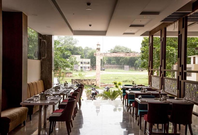 Hotel Awadh Palace 13