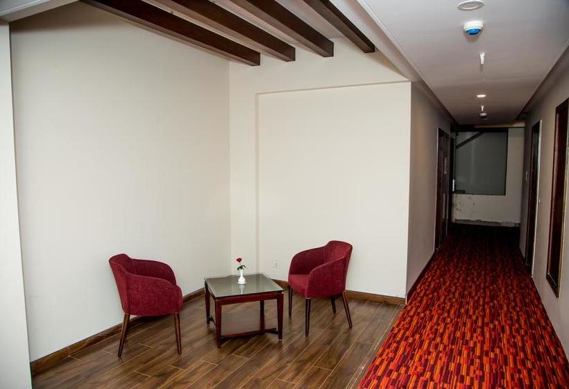 Hotel Awadh Palace 17