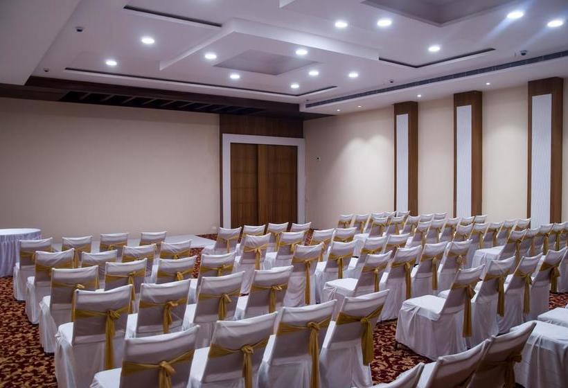 Hotel Awadh Palace 3