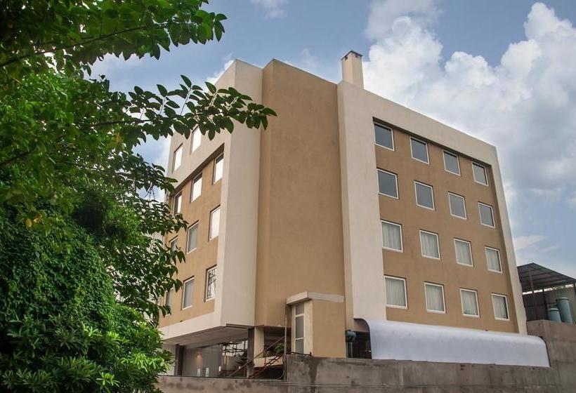 Hotel Awadh Palace 5