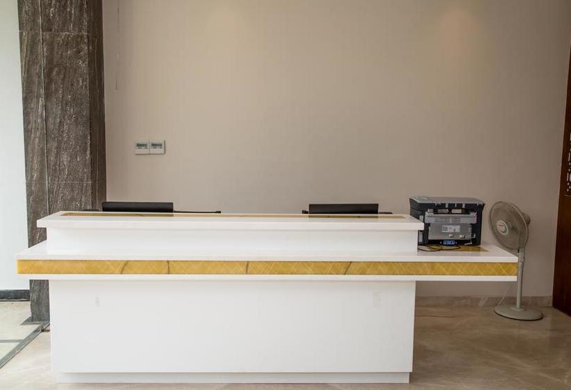 Hotel Awadh Palace 7