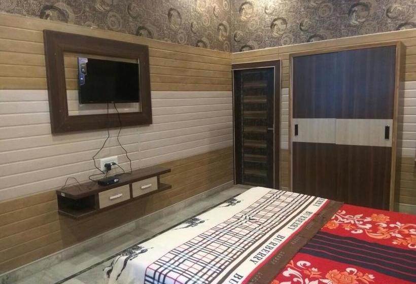 Hotel Mayur Resort 3