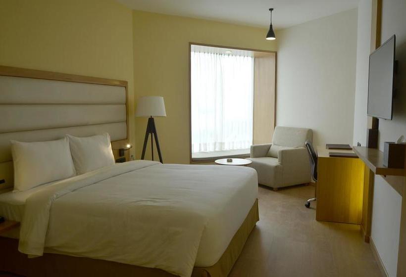 Hotel Ramada Dehradun Chakrata Road 13