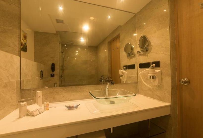 Hotel Ramada Dehradun Chakrata Road 20