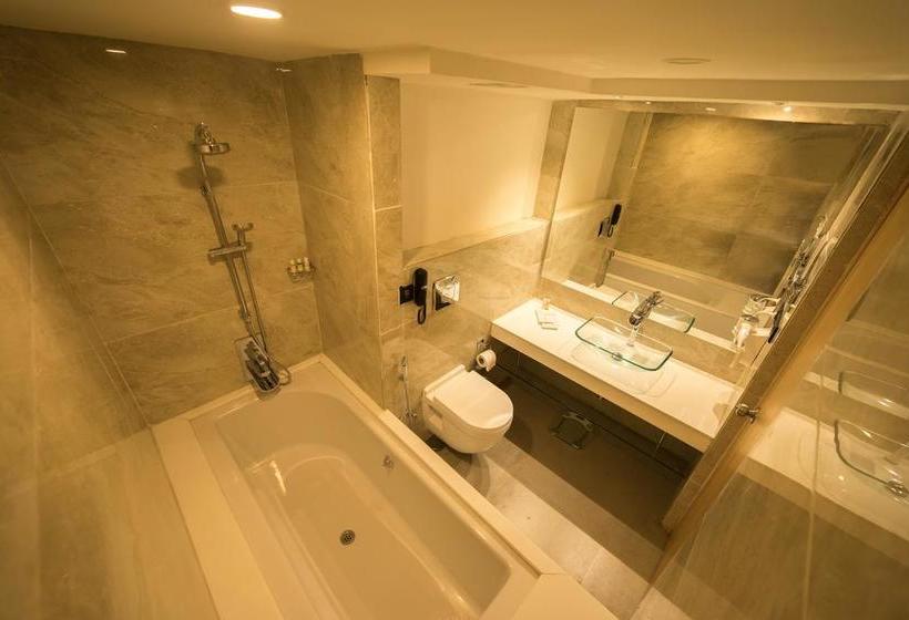 Hotel Ramada Dehradun Chakrata Road 8