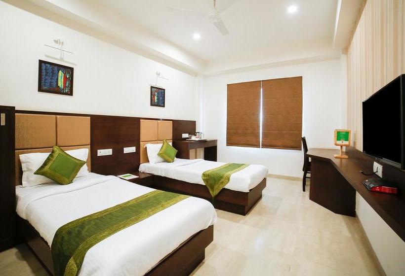 Hotel Treebo Flora 16