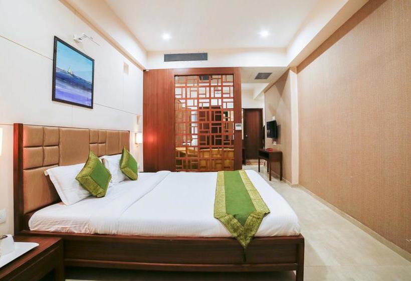 Hotel Treebo Flora 4