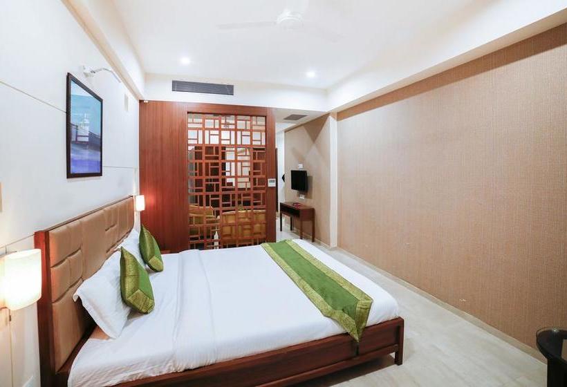 Hotel Treebo Flora 5