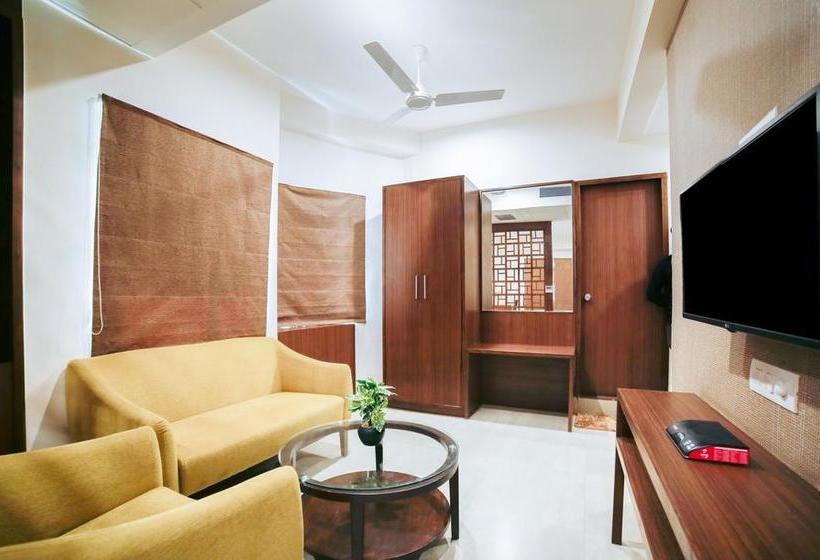 Hotel Treebo Flora 8