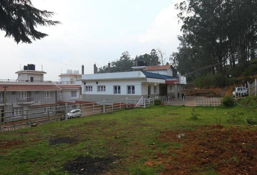 Hotel Oyo 8731 Bell Flower 3