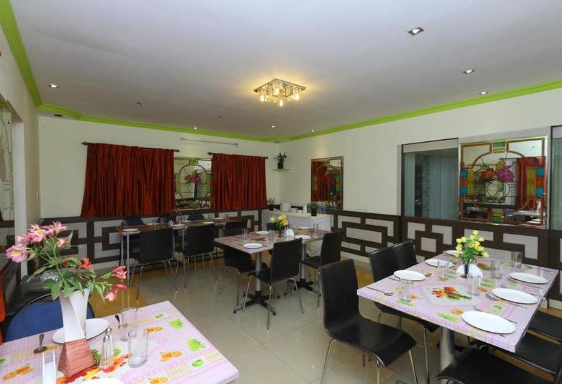 Hotel Oyo 8731 Bell Flower 8