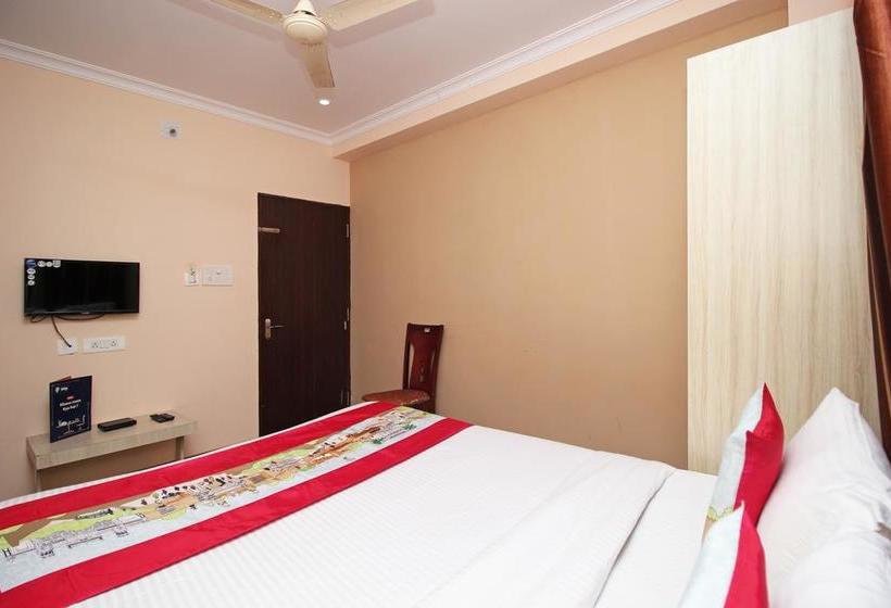 Hotel Oyo 8346 Lazystays 8