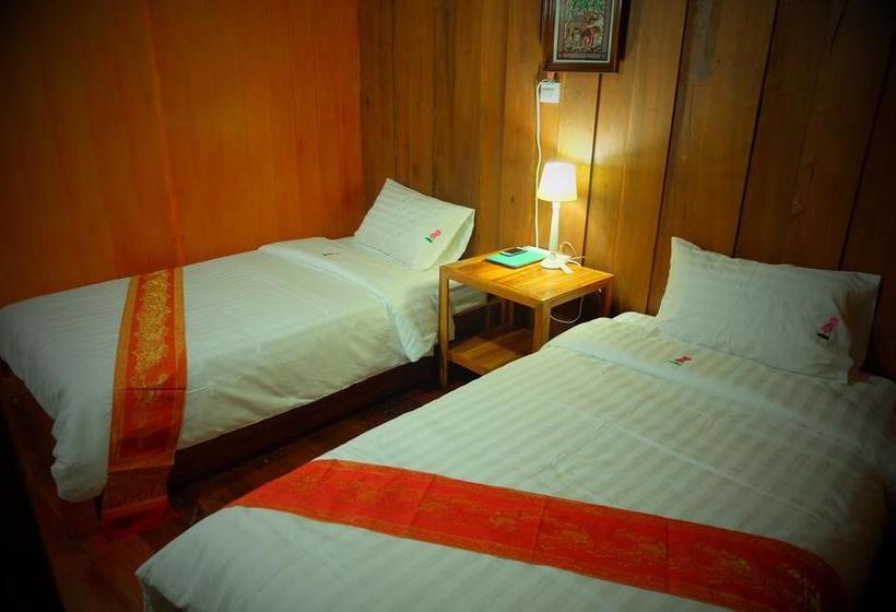 Bed and Breakfast The History Cafe & Guesthouse 1