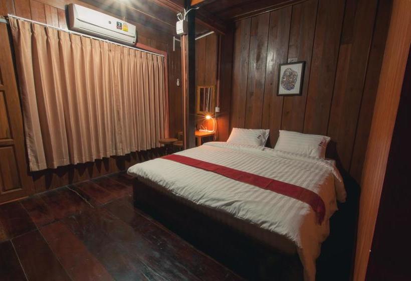 Bed and Breakfast The History Cafe & Guesthouse 11