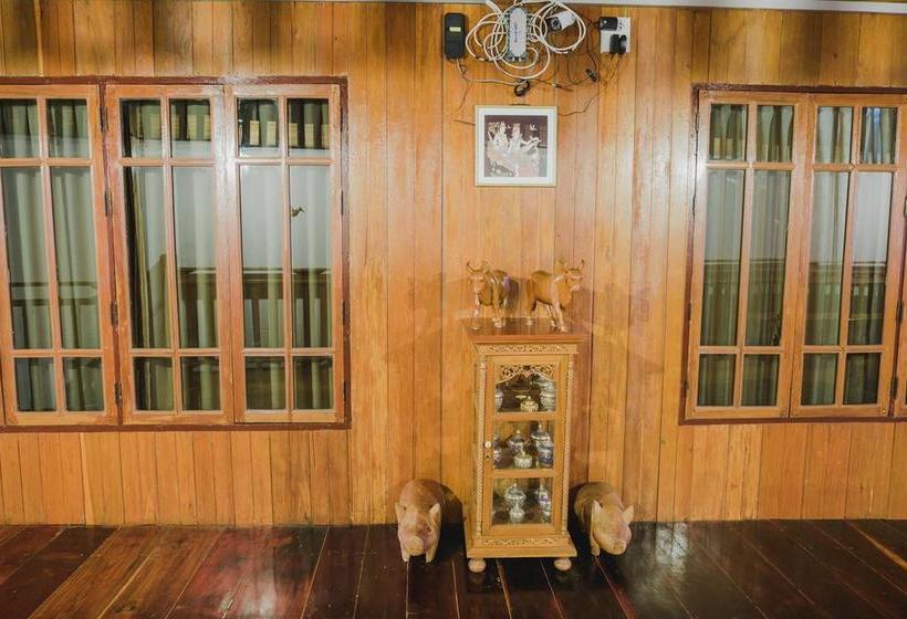 Bed and Breakfast The History Cafe & Guesthouse 12