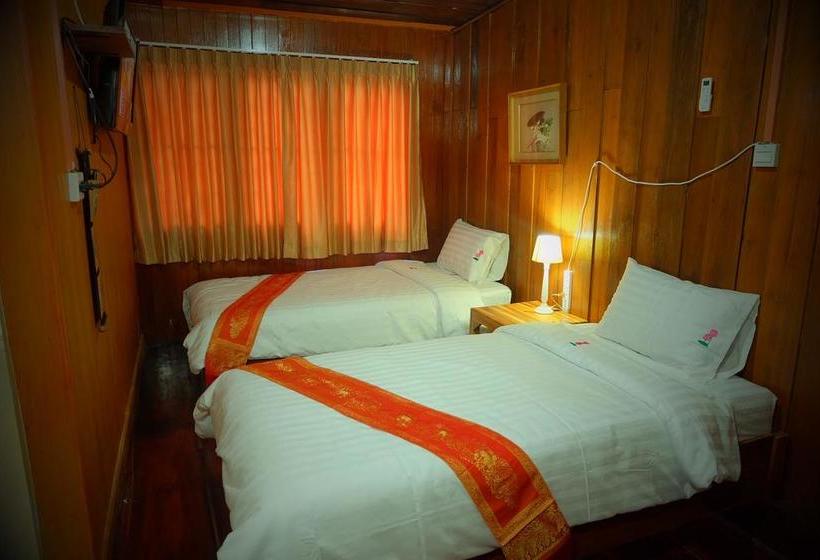 Bed and Breakfast The History Cafe & Guesthouse 2