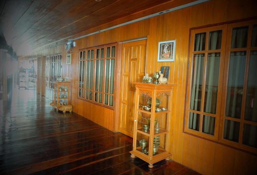 Bed and Breakfast The History Cafe & Guesthouse 3