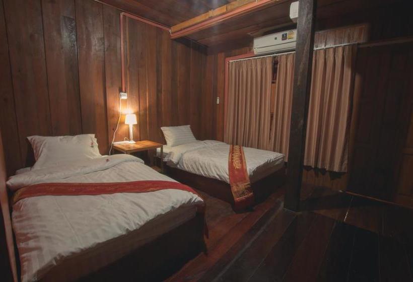 Bed and Breakfast The History Cafe & Guesthouse 8