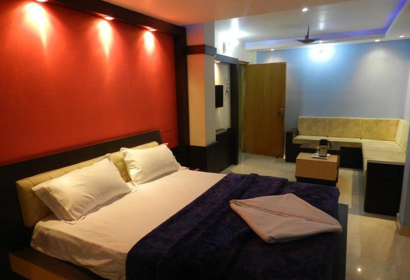 Roy S Harbour Hotel & Conference Hall 3