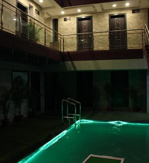 Hotel J S Excellency 17