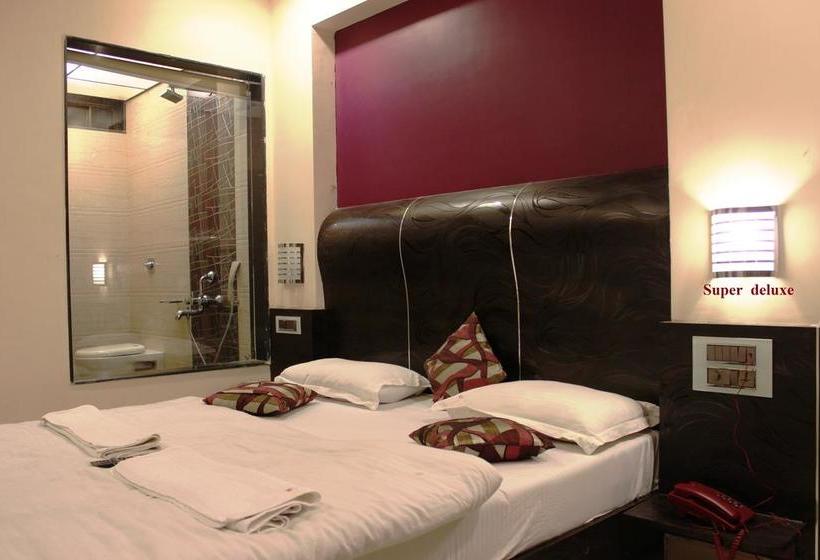 Hotel J S Excellency 5