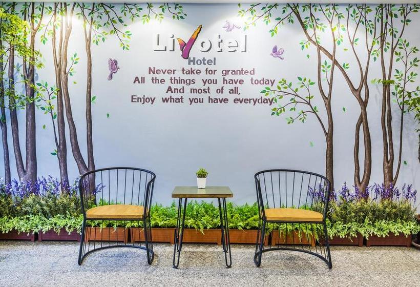 Livotel Hua Mak Bangkok 10