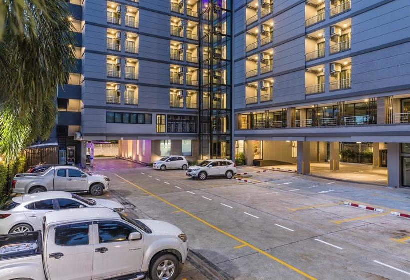 Livotel Hua Mak Bangkok 15