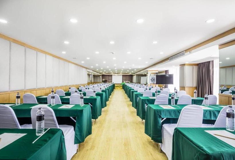 Livotel Hua Mak Bangkok 4