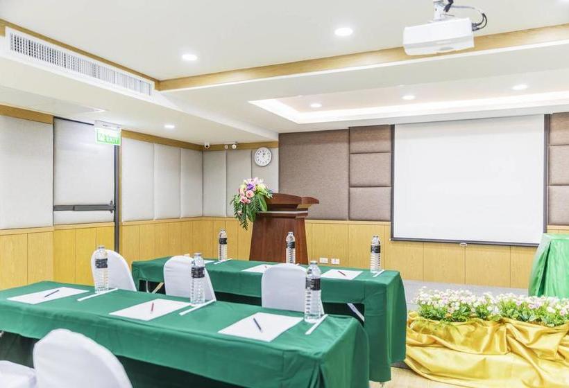 Livotel Hua Mak Bangkok 6