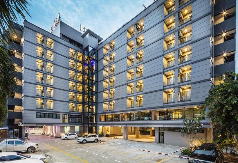 Livotel Hua Mak Bangkok 9