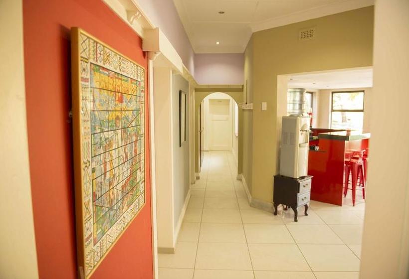 Bed and Breakfast Klelya S Guest House 1