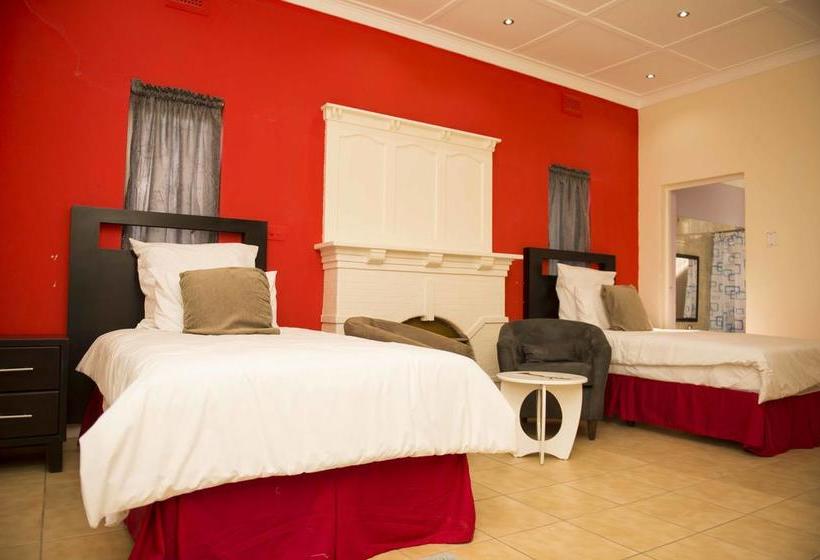 Bed and Breakfast Klelya S Guest House 13