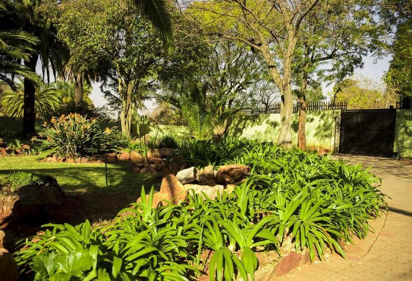 Bed and Breakfast Klelya S Guest House 18