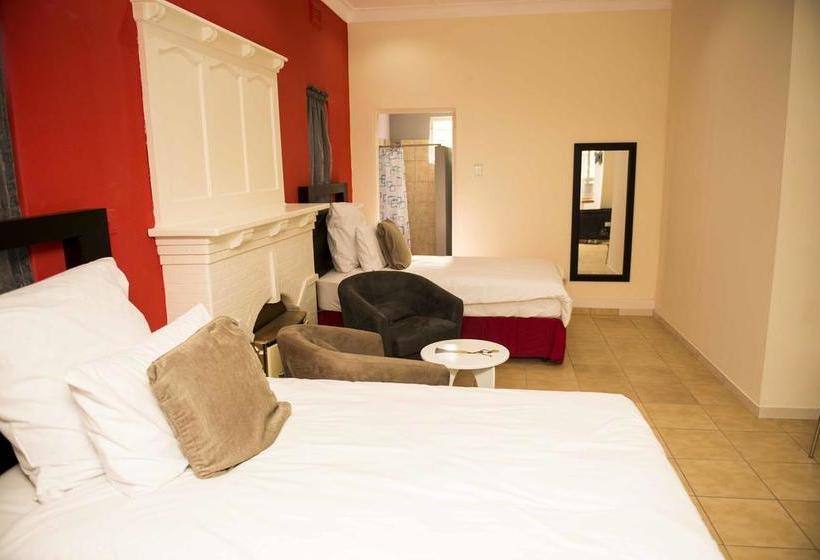 Bed and Breakfast Klelya S Guest House 7