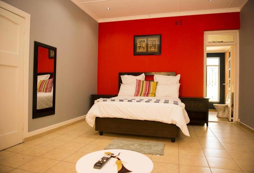 Bed and Breakfast Klelya S Guest House 9