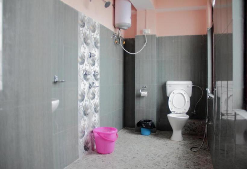 Hotel The Griffon S Nest 1