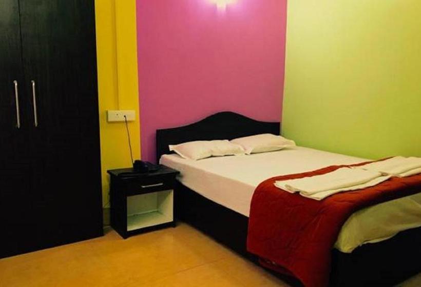 Hotel The Griffon S Nest 13