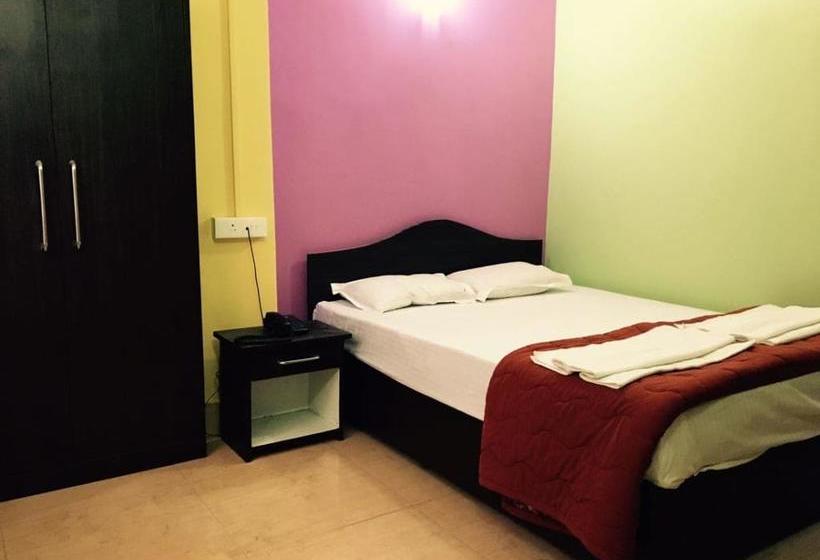 Hotel The Griffon S Nest 16