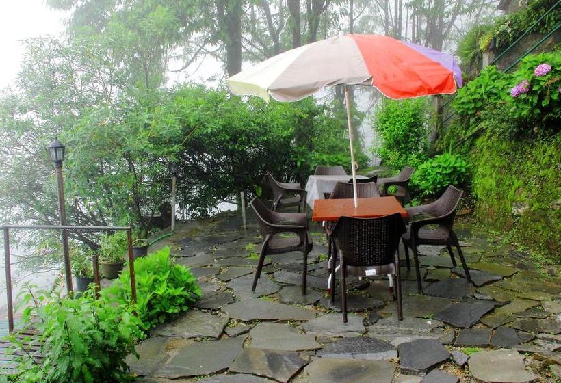 Hotel The Griffon S Nest 3