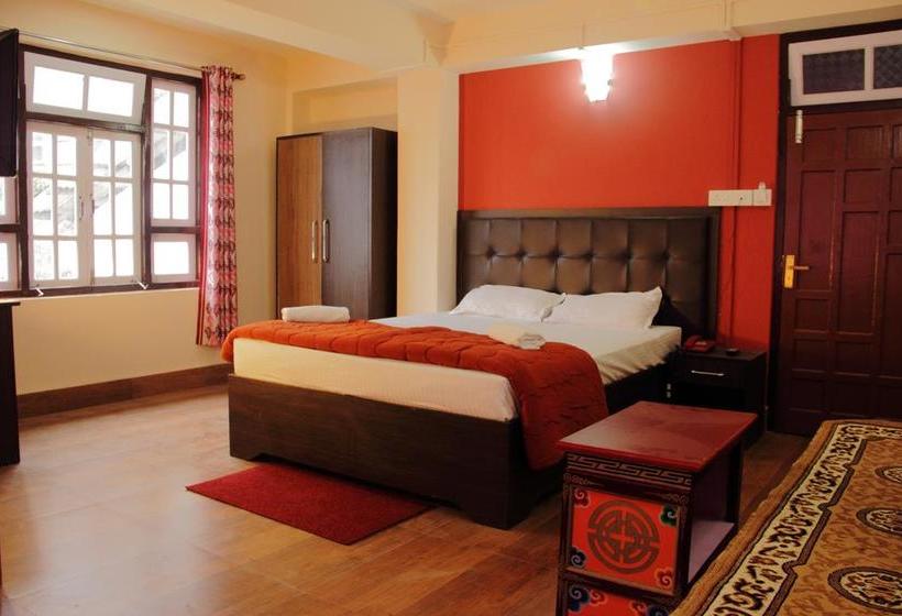 Hotel The Griffon S Nest 7