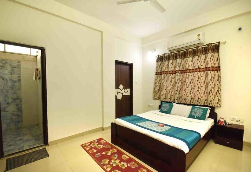 Hotel Oyo 3205 New Luxury Royale 10