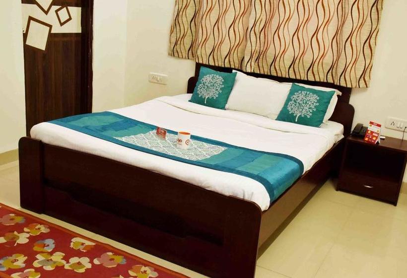 Hotel Oyo 3205 New Luxury Royale 18