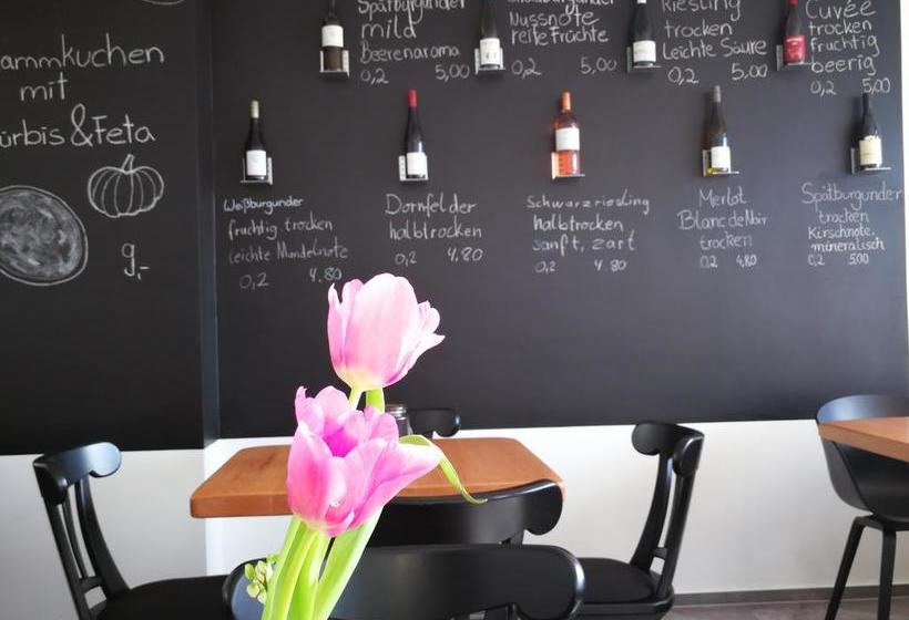 Hotel Rheinpromenade8 1