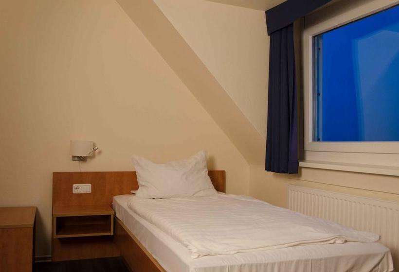 Hotel Rheinpromenade8 12